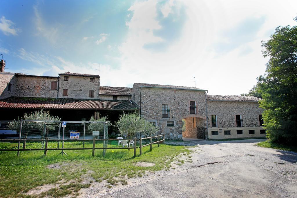 Agriturismo Licensì Del Bresà Villa Monzambano Camera foto