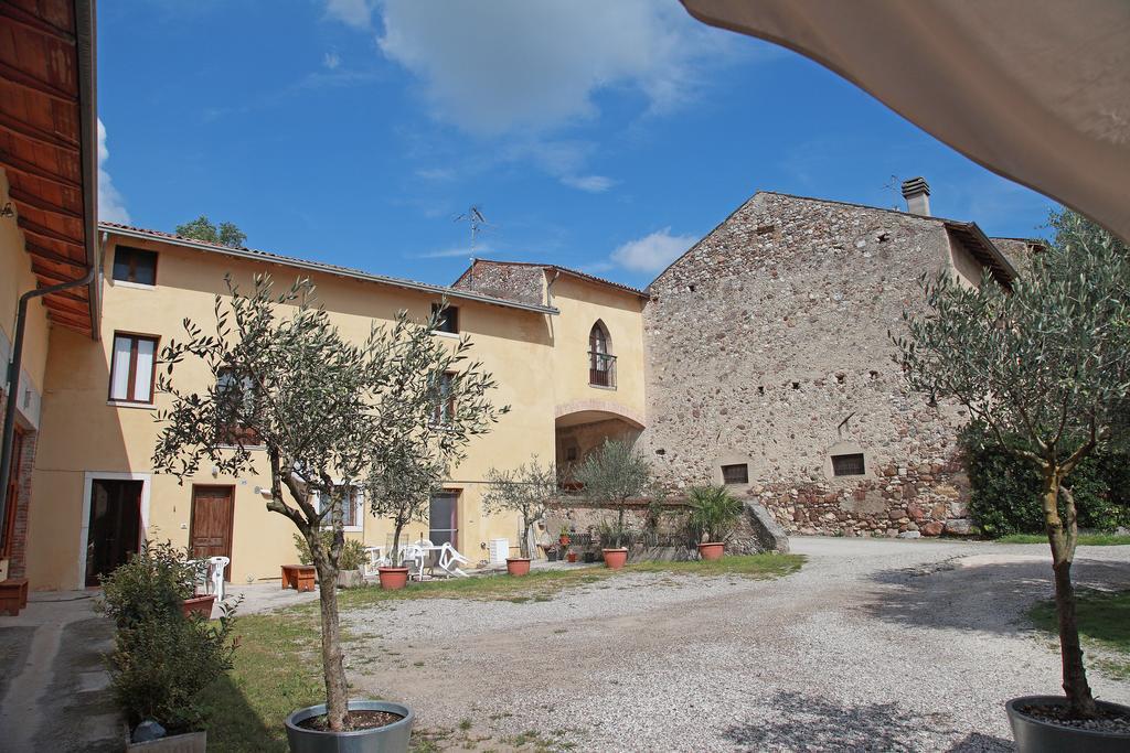 Agriturismo Licensì Del Bresà Villa Monzambano Camera foto