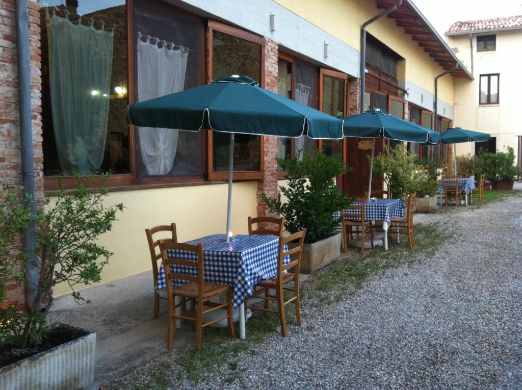 Agriturismo Licensì Del Bresà Villa Monzambano Camera foto